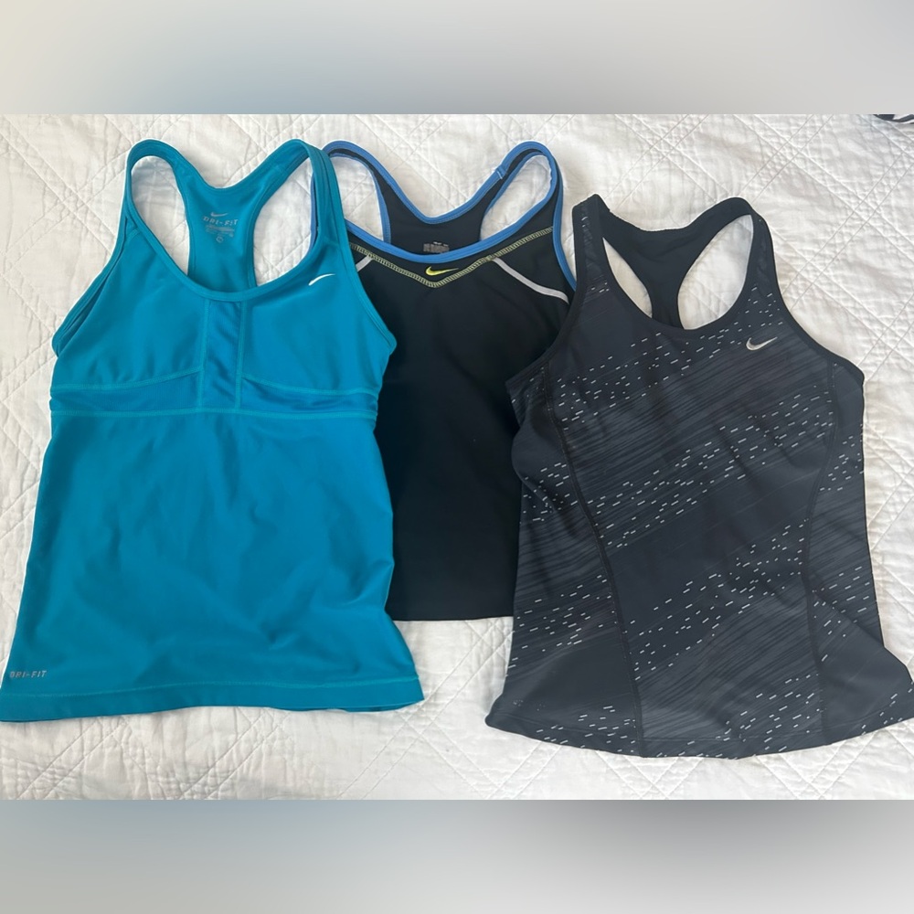 Nike top bundle